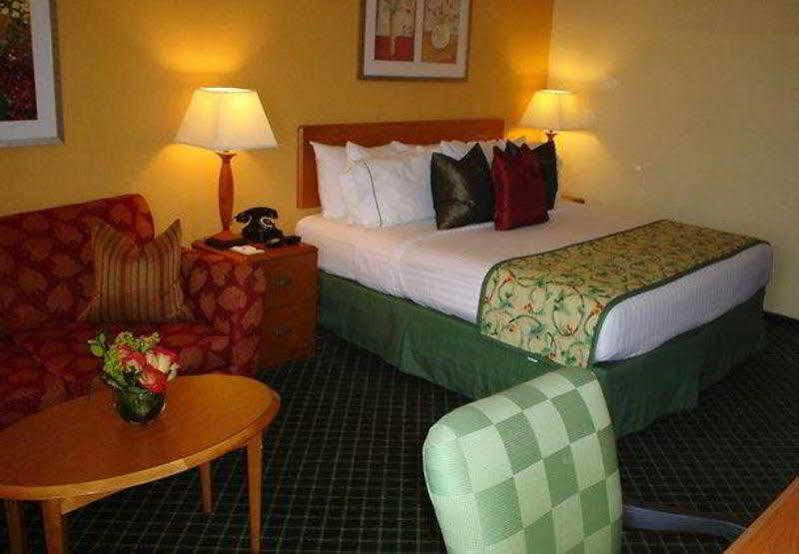 Fairfield Inn Las Vegas Convention Center Dış mekan fotoğraf